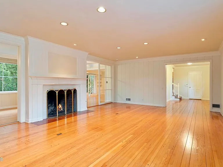 1650 Knollwood Dr — Photo 10
