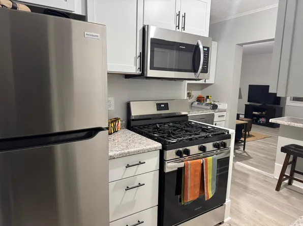 1131 Lincoln Ave, Saint Paul, MN 55105