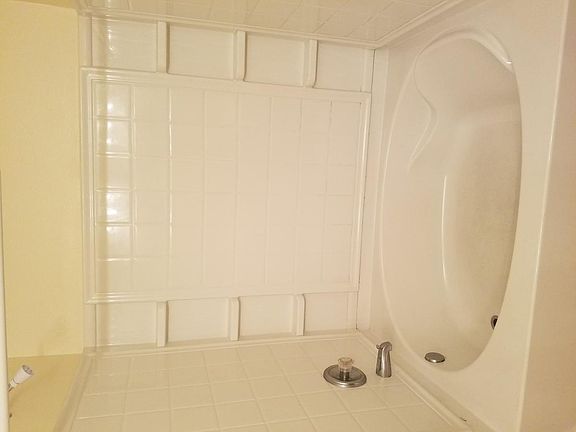 4th image of 5407 Waterpoint Dr