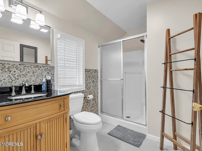 520 Brighton Ave — Photo 15
