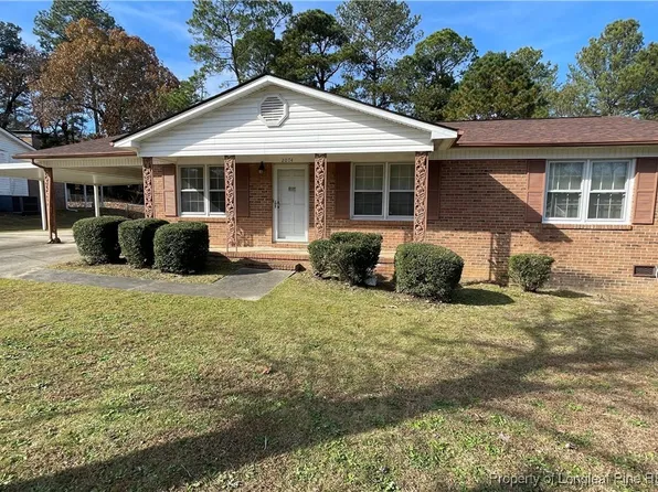 2074 Corrinna St, Fayetteville, NC 28301