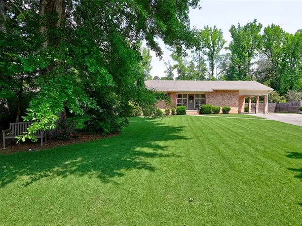 1068 Terrace Acres Dr, Auburn, AL 36830