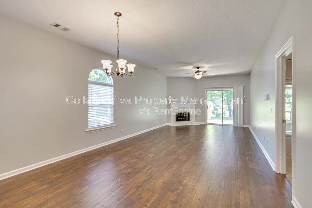 3 bed, 2.5 bath, 1608 sqft, $1,850 — Photo 1