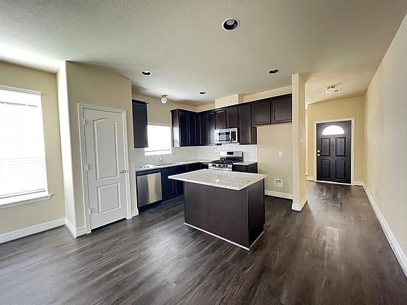 4th image of 3430 Hughes Meadow Way