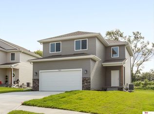 7923 N 93rd St, Omaha, NE 68122