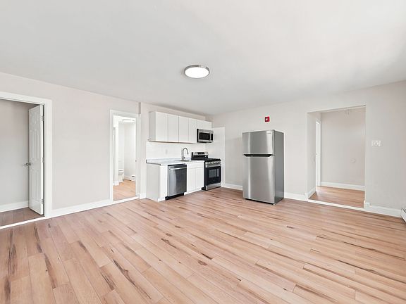 2nd image of 805 W New York Ave #189