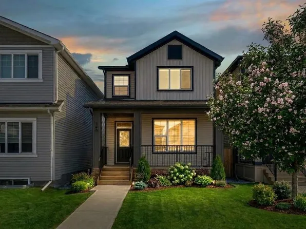 260 SW Cornerbrook Dr NE, Calgary, AB T3N 2J3