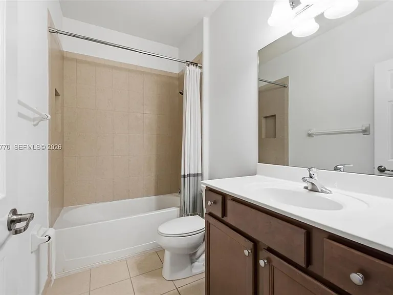 8820 NW 103rd Ave — Photo 18