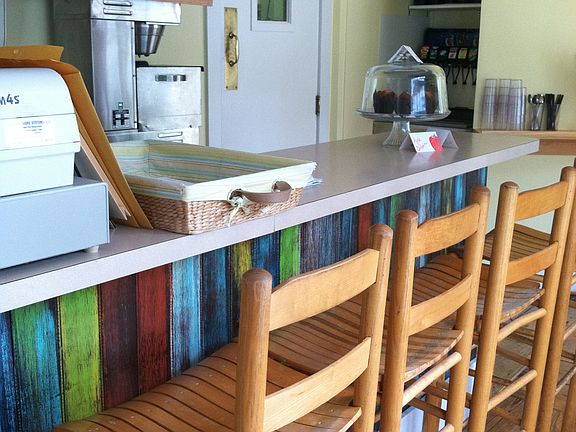 Breakfast bar