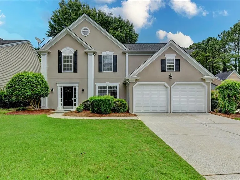 340 Waddington Trl — Photo 1