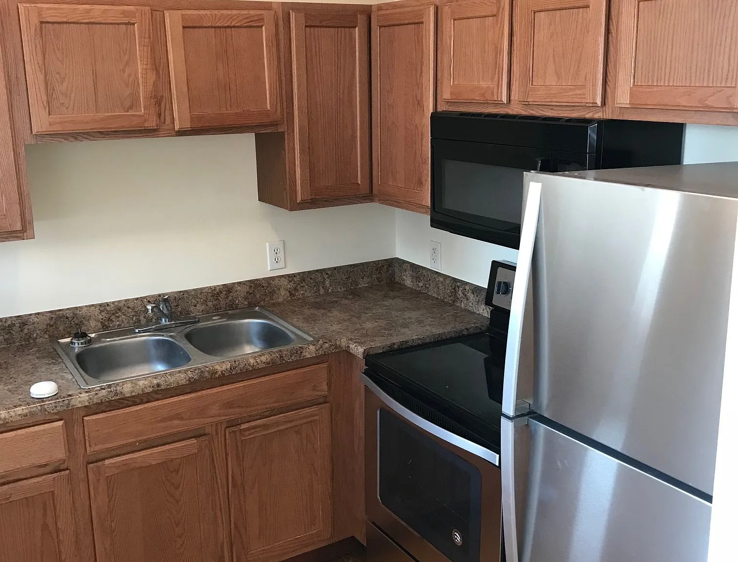 1 bed, $995 — Photo 4