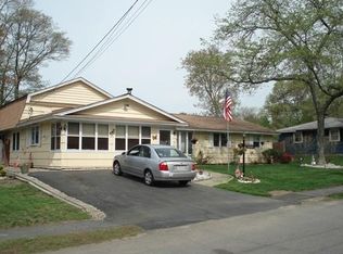 87 Poole Cir, Holbrook, MA 02343