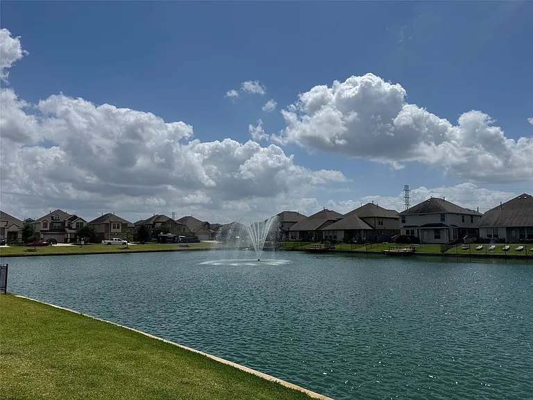3831 W Alessano Ln — Photo 24