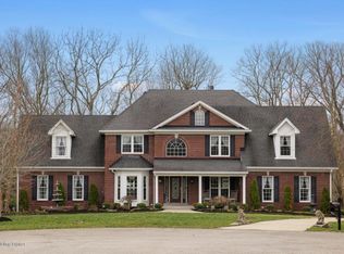 6212 Crystal Pointe Dr, Louisville, KY 40299