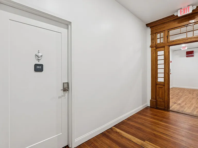 129 Main St — Photo 10