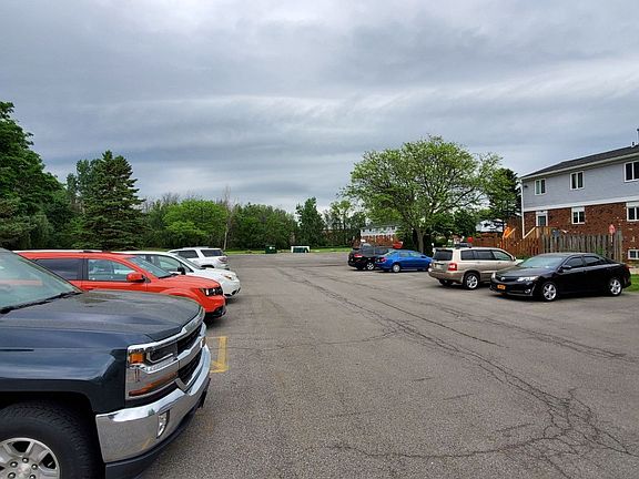 5th image of 94 Woodlands Way