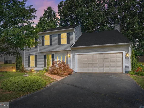 29 Woods Edge Ct, Stafford, VA 22554