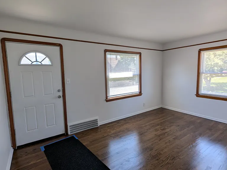 5914 Gerald Ave — Photo 9