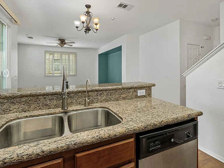 31180 Lavender Ct — Photo 10