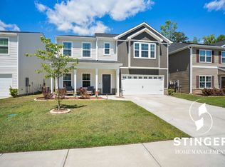 25 Chinquapin St, Beaufort, SC 29906