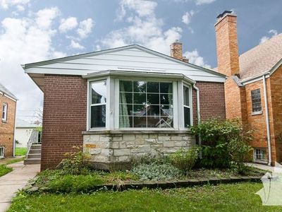 6072 N Troy St, Chicago, IL, 60659