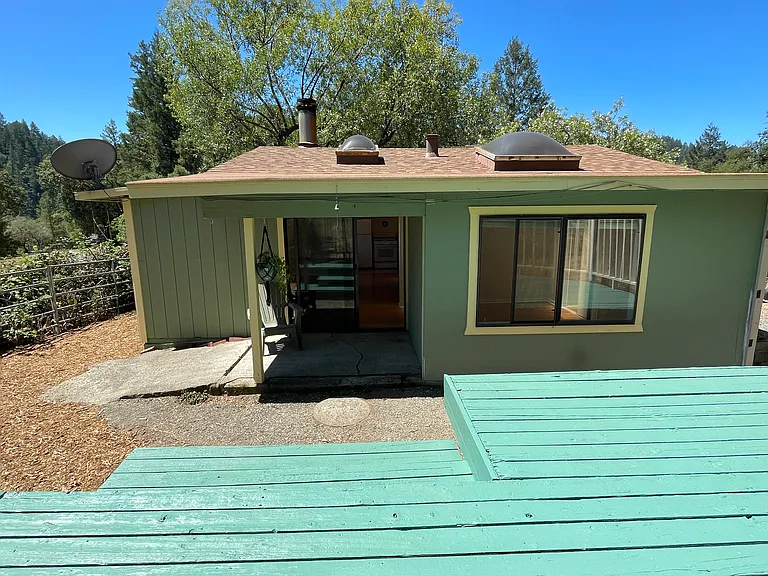 River Rd — Photo 12