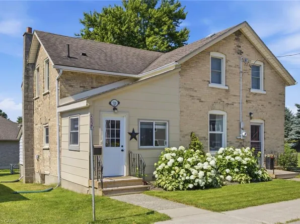 520 Elma St W, North Perth, ON N4W 1W3