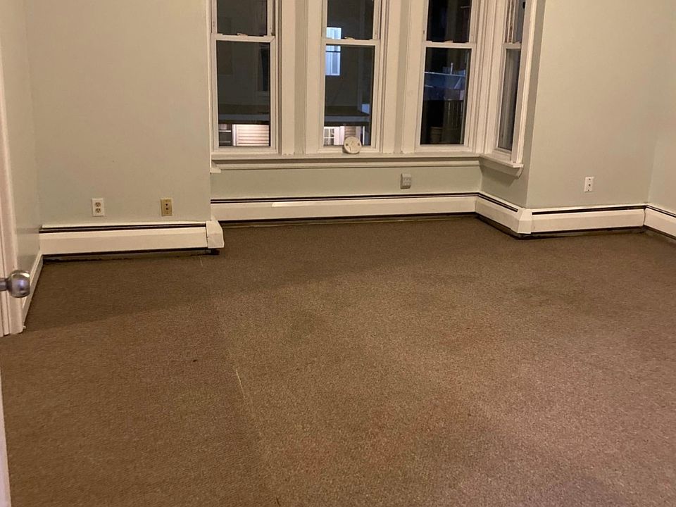 1st image of 28 Summer St #4