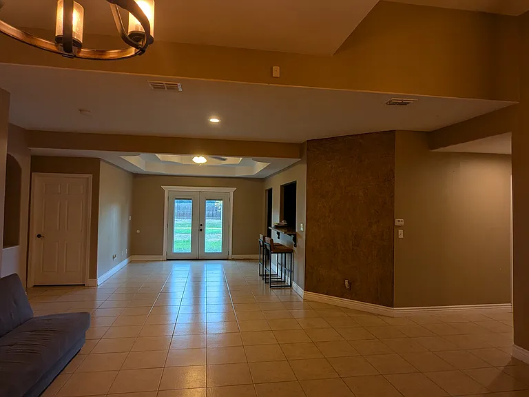 10520 Wolf Creek Ave — Photo 5