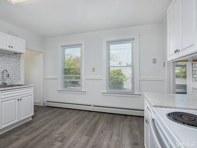 333 E Center St — Photo 5