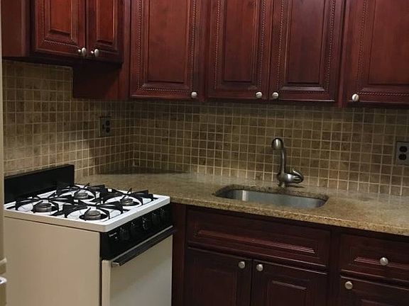 5th image of 65-1 163rd St #3