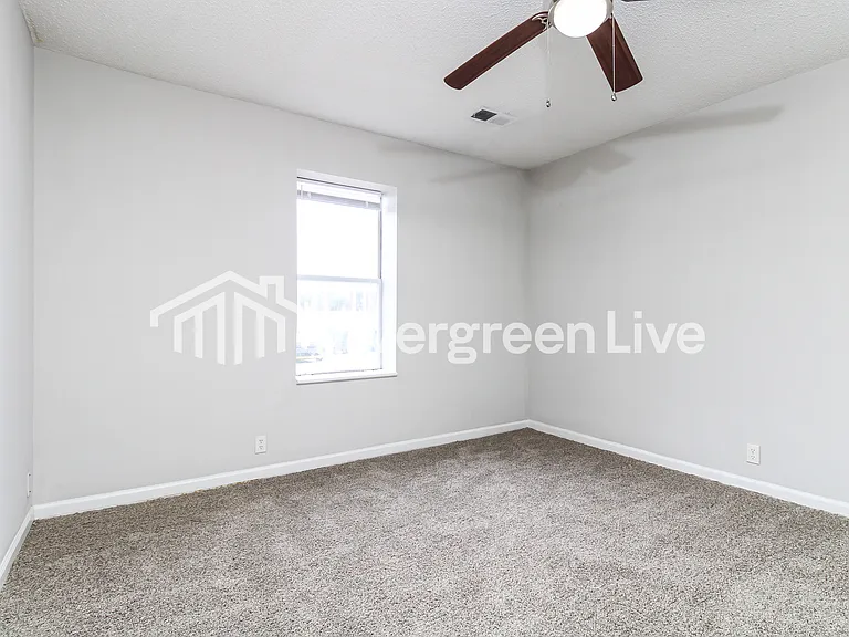 121 Bill Williamson Ct — Photo 8