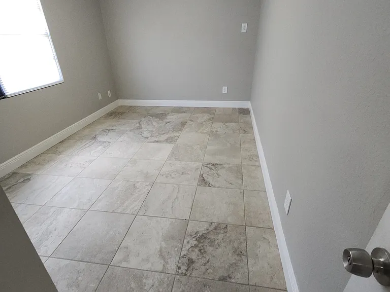 5603-5603 Struthers Ct SE — Photo 14