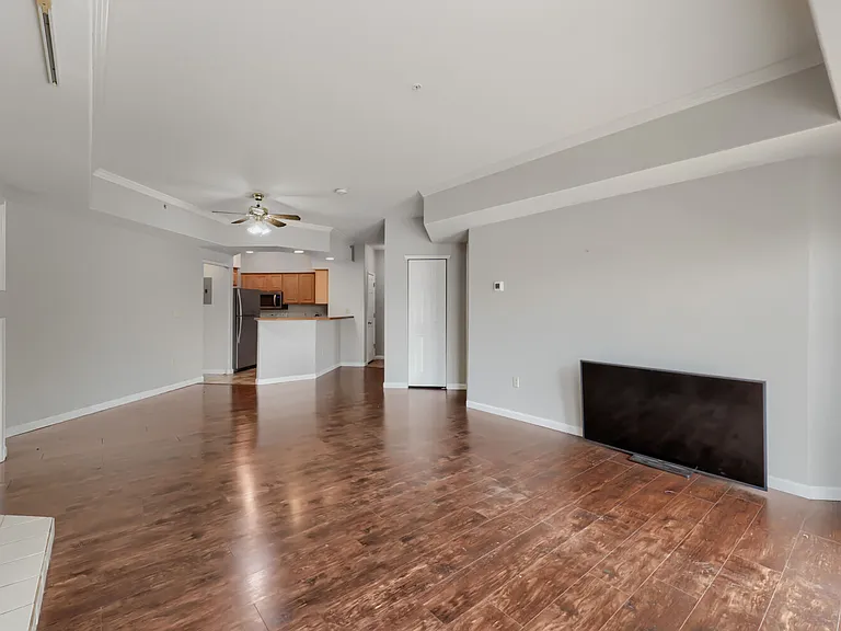 920 E Plum Creek Pkwy #106 — Photo 9