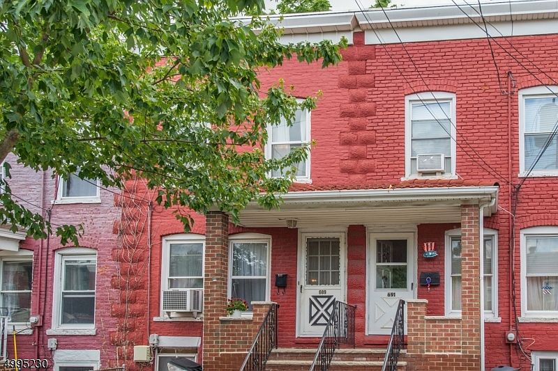 689 Chestnut St, Kearny, NJ 07032 Zillow