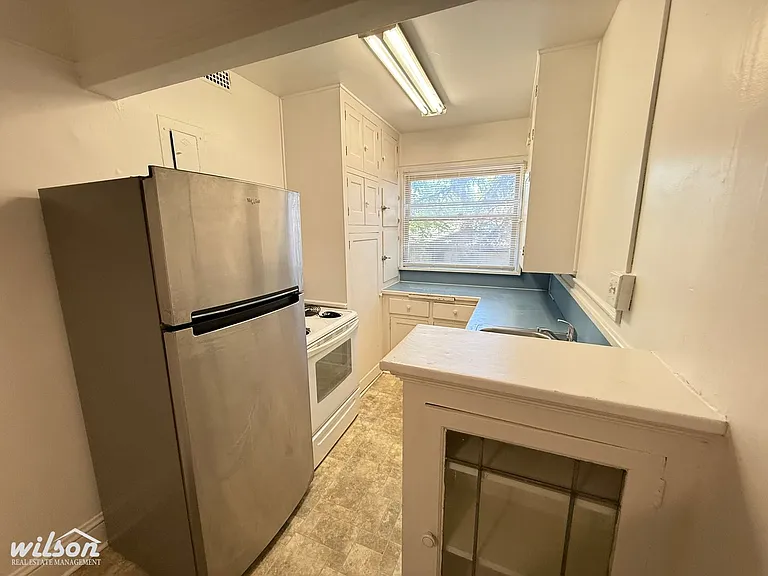 1501 W Yakima Ave — Photo 6
