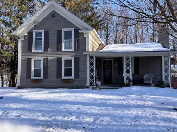 82 Utica St, Clinton, NY 13323