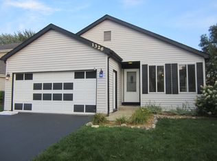 1326 Boa Trl, Carol Stream, IL 60188