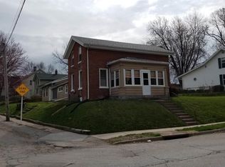 1514 Lucas St, Muscatine, IA 52761