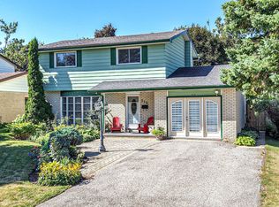 215 Park St, Orillia, ON L3V 5V7