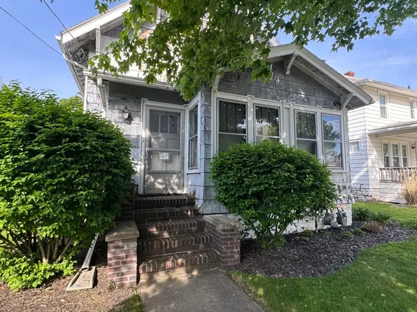 309 Adams Ave, Endicott, NY 13760