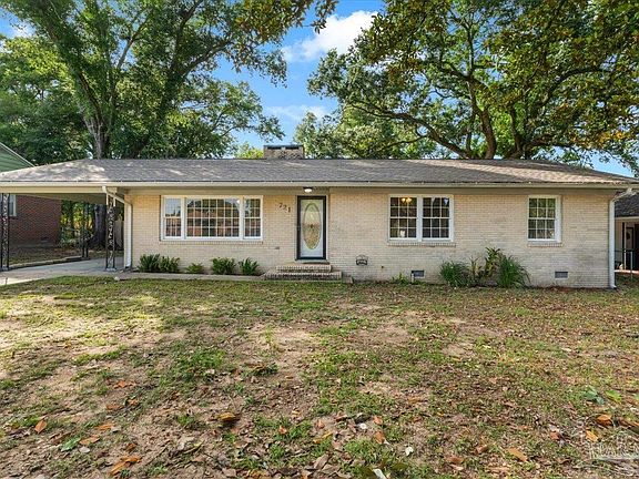 3rd image of 721 Gentian Dr