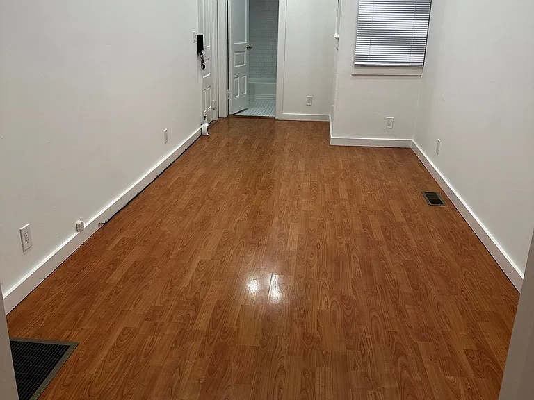 1936 Bush St #5 — Photo 1