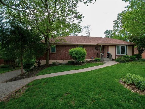 2nd image of 6600 NW Sweetbriar Ln