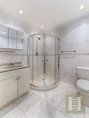 Rented by Halstead Real Estate | media 4