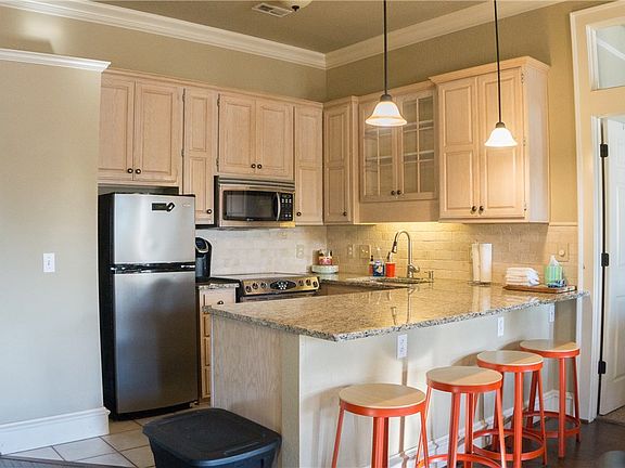 2nd image of 315 Rollston Ave #206