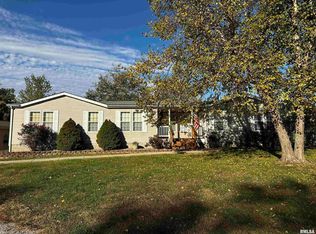 13411 Hamilton Pike Rd, Whittington, IL 62897