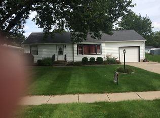 349 E Union St, Seneca, IL 61360