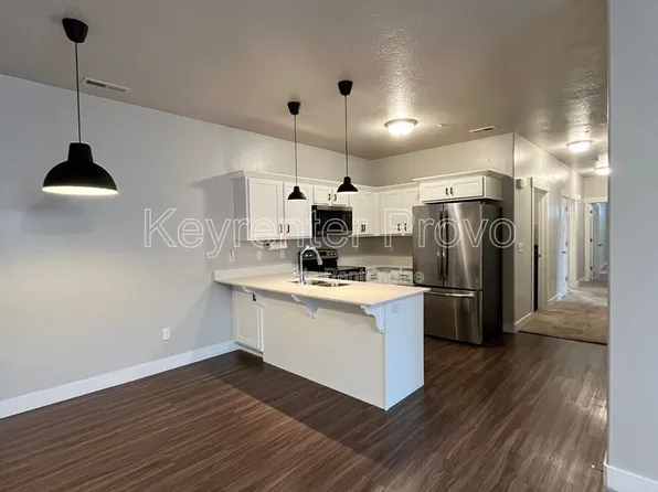 586 N 360 W, Vineyard, UT 84059
