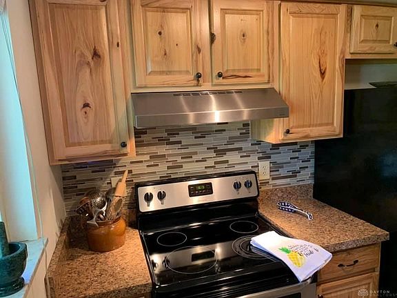 5th image of 7861 Betsy Ross Cir